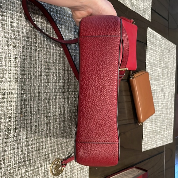 Michael Kors Crossbody - Picture 4 of 5